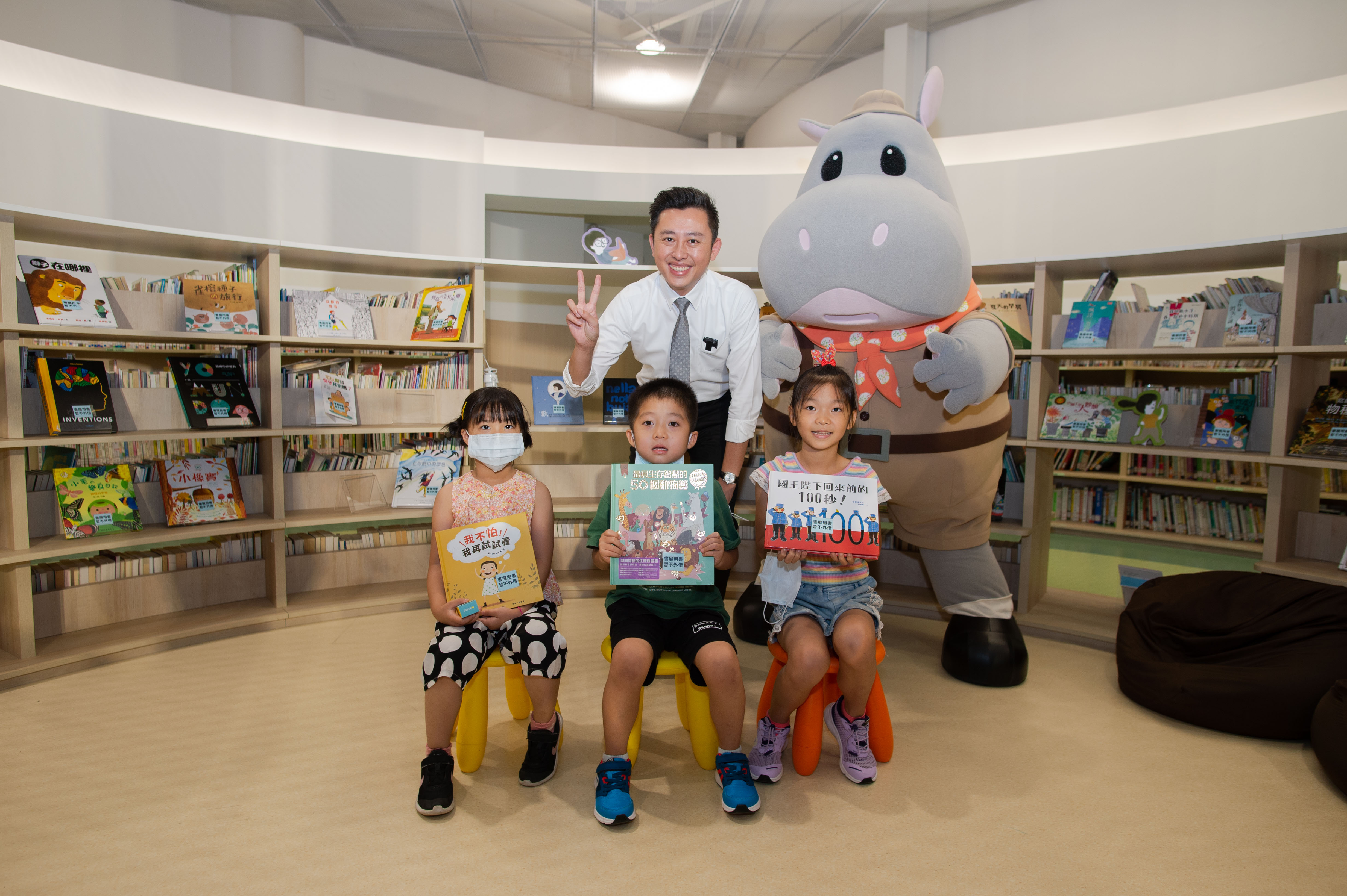 新竹市長林智堅推廣兒童閱讀。資料照片
